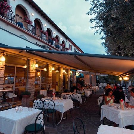 Hotel Fraderiana Torri Del Benaco Exteriör bild