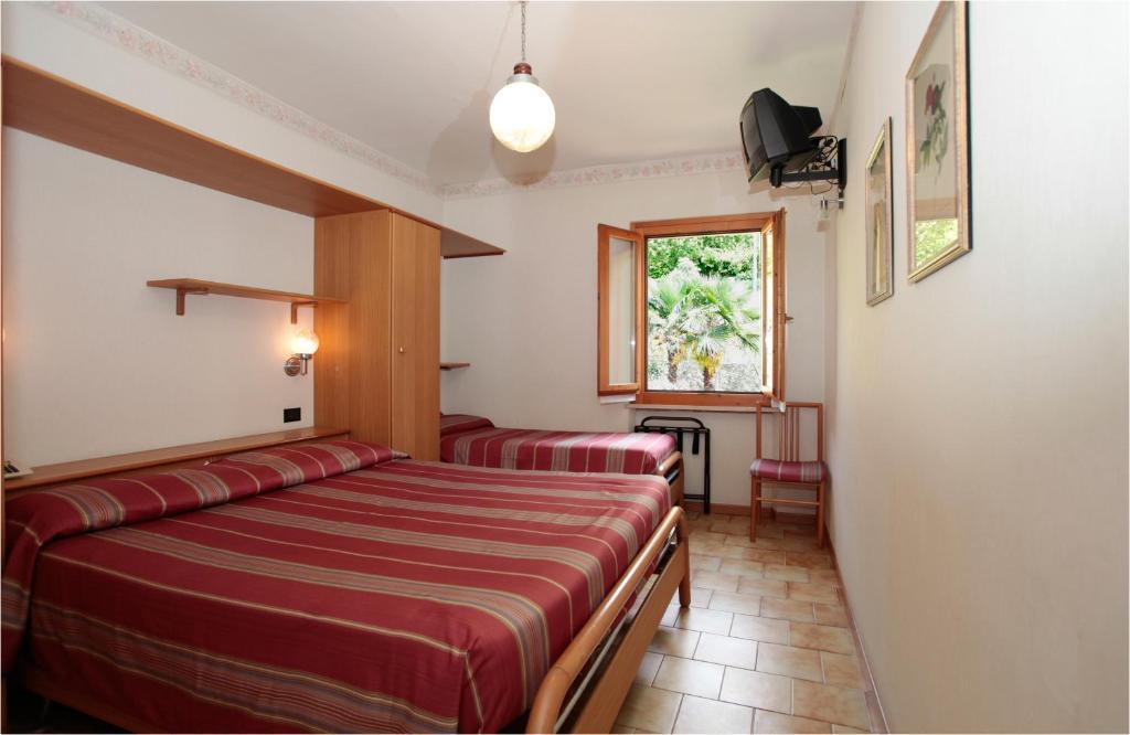 Hotel Fraderiana Torri Del Benaco Rum bild