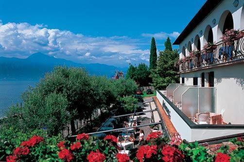 Hotel Fraderiana Torri Del Benaco Rum bild
