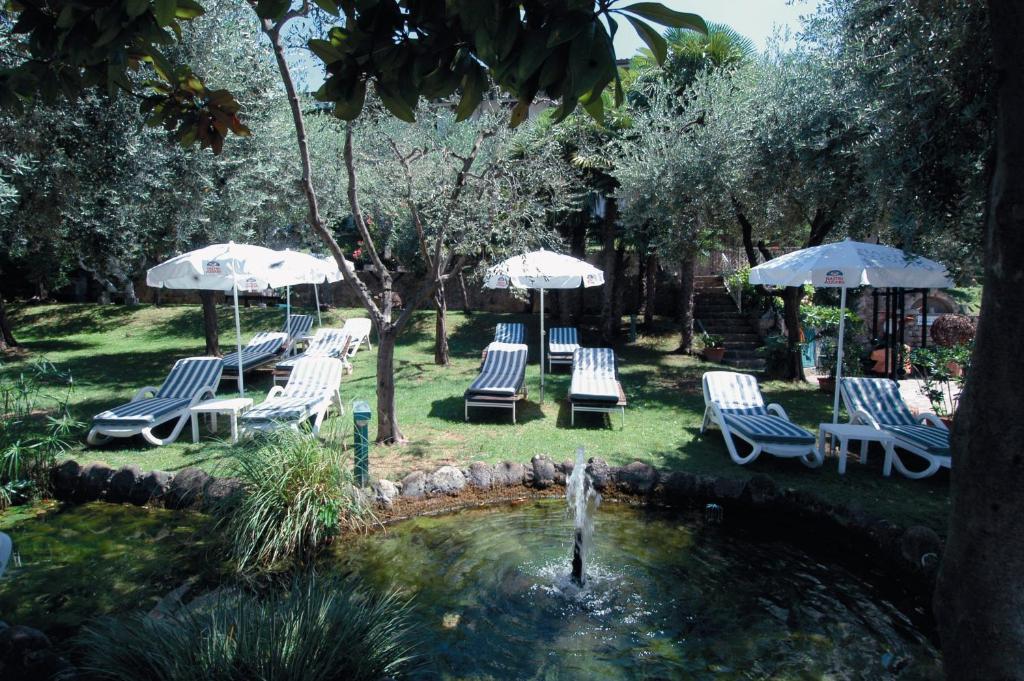 Hotel Fraderiana Torri Del Benaco Rum bild